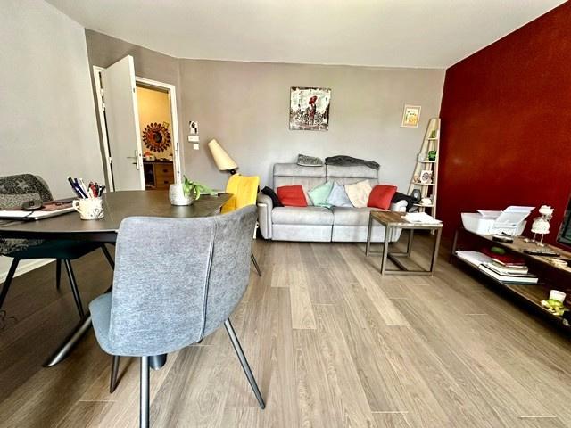 Bel Appartement Familial avec terrasse et Balcon