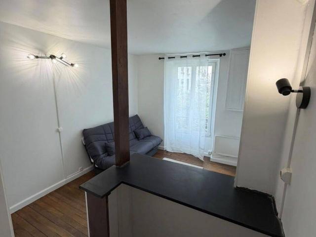 BEL APPARTEMENT IDÉALEMENT SITUÉ