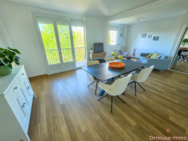 BEL APPARTEMENT LA GRANGE !