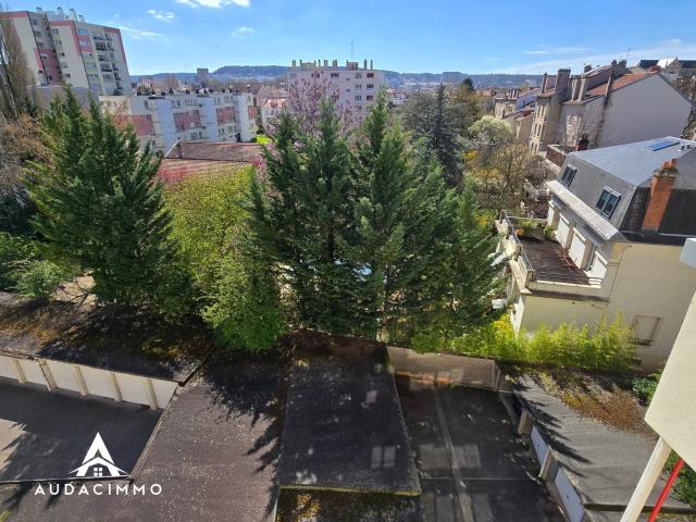 Bel Appartement lumineux Cave Grenier Accès rapide Autorout