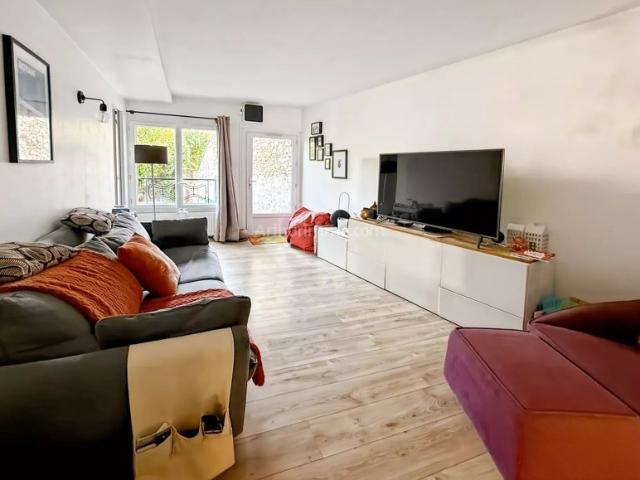 Bel appartement lumineux avec jardin de 155m² clos