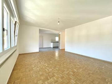 Bel appartement lumineux de 3,5 pièces avec balcon