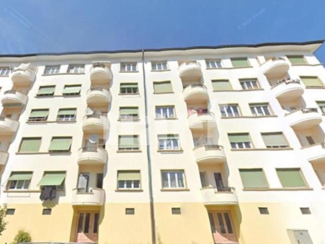 Bel appartement lumineux de 3 pièces avec balcon