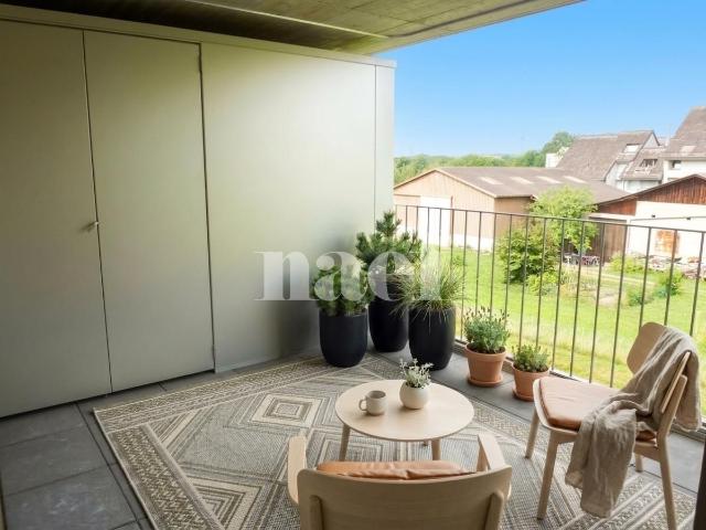Bel appartement lumineux de 4.5 pièces au 3ème étage.