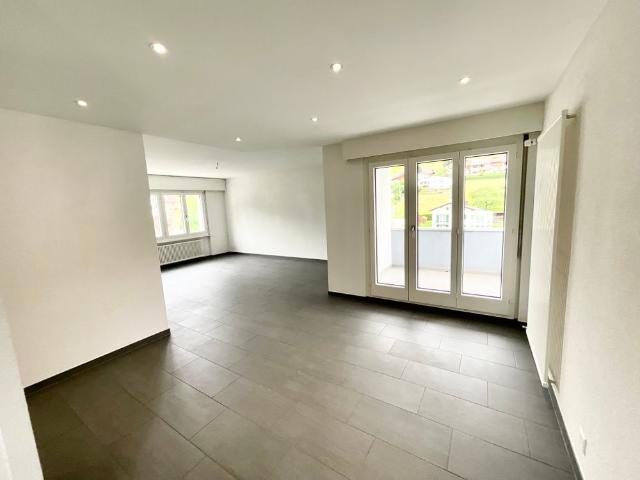 Bel appartement lumineux de 4,5 pièces avec balcon