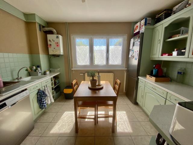 BEL APPARTEMENT LUMINEUX EN CENTRE VILLE