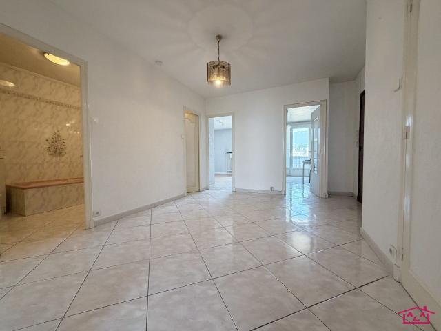 Bel appartement lumineux et traversant