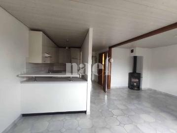 Bel appartement situé dans un quartier calme et.