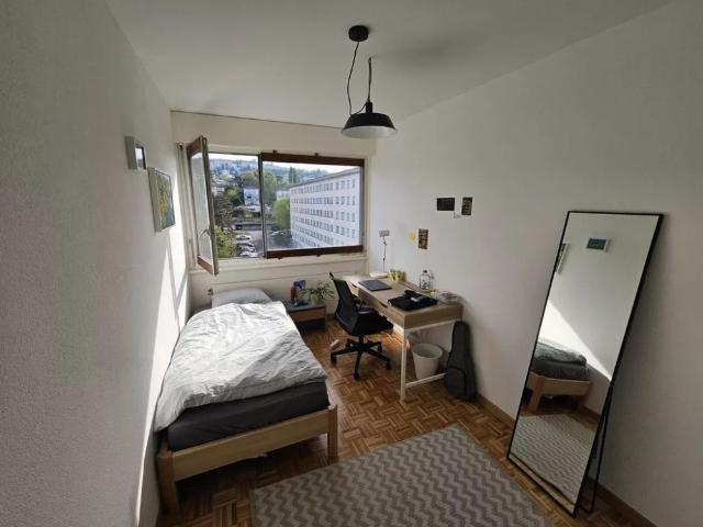 Bel appartement rafraîchi de 4 pièces à Prilly