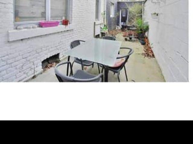 Bel Appartement rez de Chaussée avec cour