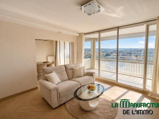 BEL APPARTEMENT RÉCENT 2 CHAMBRES + 2 LOGGIAS