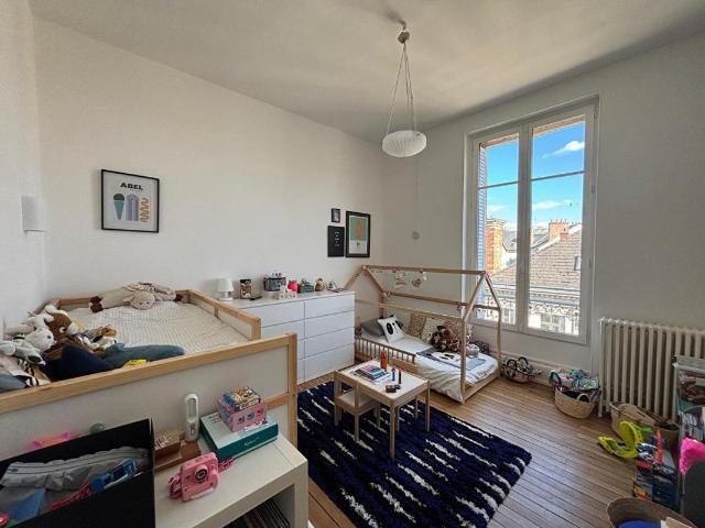 Bel appartement rénové de 89 m² en plein coeur de Nevers