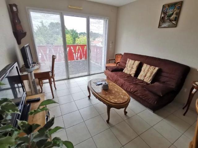HYPER CENTRE HERBIERS ! BEL APPARTEMENT !