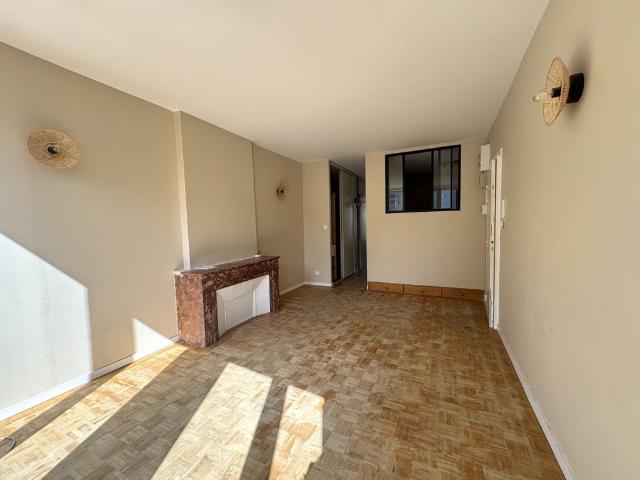 Bel appartement T2 non meublé Secteur Place du Peuple