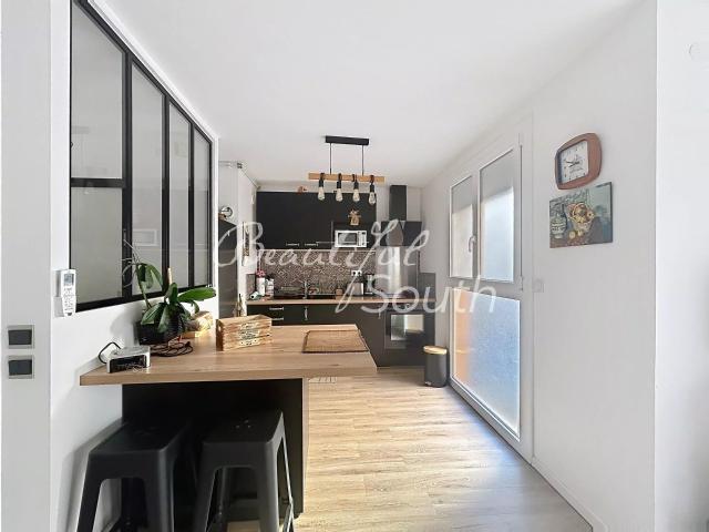 Bel appartement T2 rénové avec balcon, parking privatif et c. 47m² Perpignan
