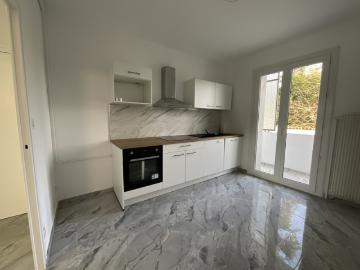 Bel appartement T3 complètement rénové sur Saint Bonnet de M