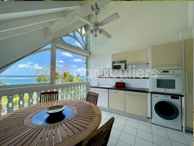 Bel appartement T3 avec une vue d'exception sur le lagon de St François