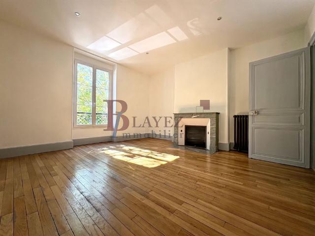 Bel appartement T3 rénové de 80 m² – Centre ville de Brive