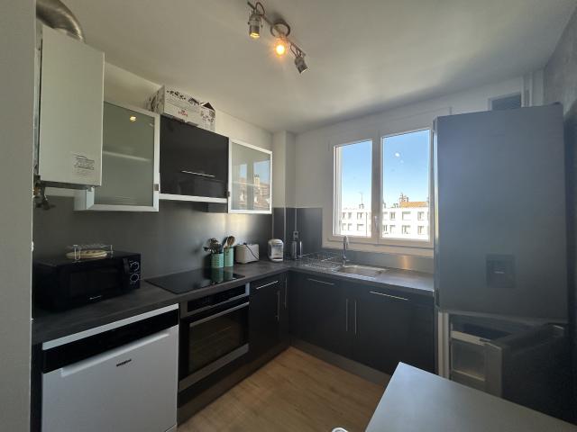 Bel appartement T4 meublé / Charmilles