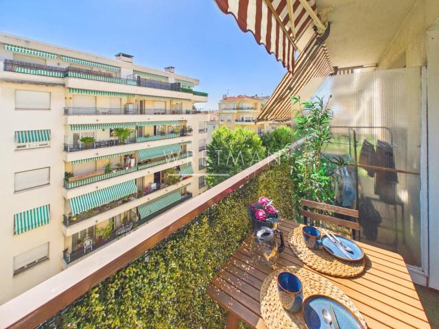 Bel appartement traversant avec balcons – Nice Gambetta 44m² Nice
