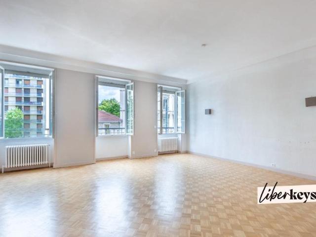 Bel appartement traversant de 4 pièces de 107m² Lacassagne L. 107m² Lyon 3ème
