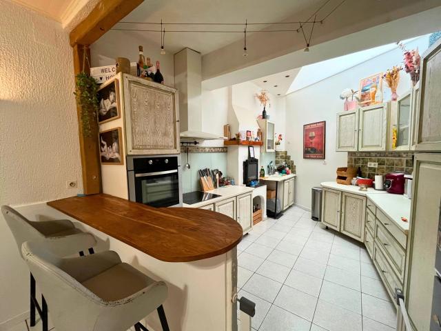 Bel espace de vie et local commercial !