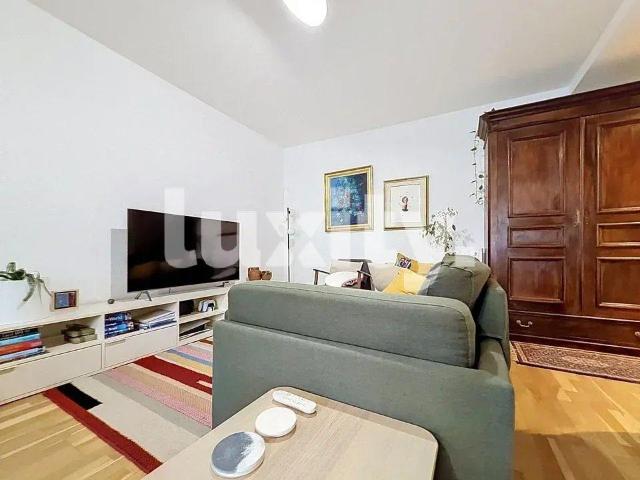 Bel et spacieux appartement avec balcon récemment renové