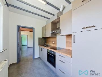Bel etage met twee slaapkamers in Écaussinnes
