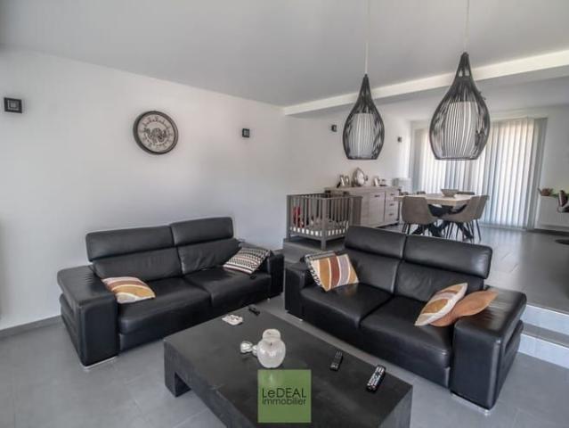Bel etage te huur
