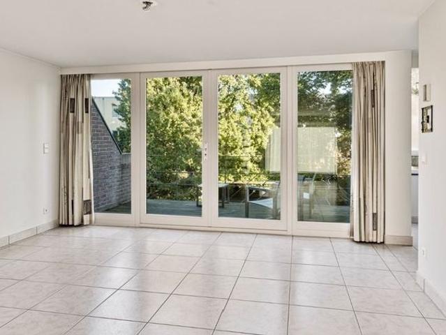 Bel étage te huur in Ekeren voor € 1.500 met 3 slaapkamers