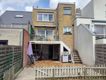 Geschakelde Woning te huur in Oudenburg - Tuin