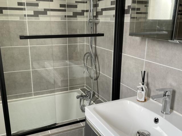 BEL F3 MEUBLE 62m2 RUE LEOPOLD LACHAUD