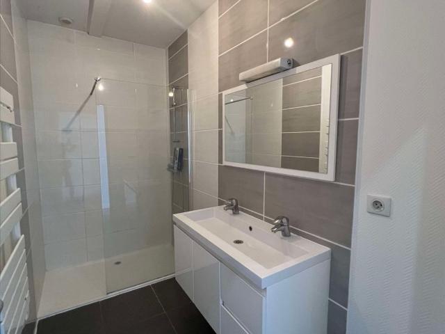 Bel Immeuble avec jardin 270m² Montluçon