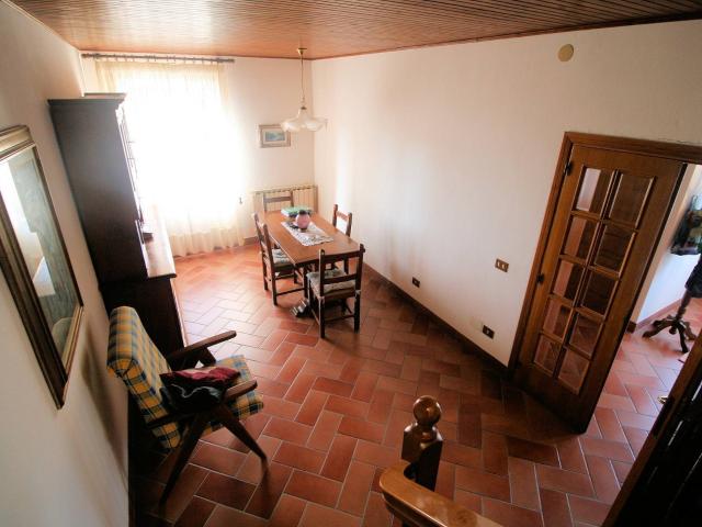 Bel terratetto ristrutturato libero su tre lati in vendita a. 223m² Roccastrada