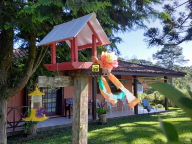Bela casa em zona rural, apenas 10 min do centro de Igrejinha. Com
