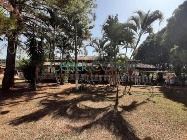 Bela Fazendinha de 13 ha com Ótima estrutura e a 02 Km da Cidade