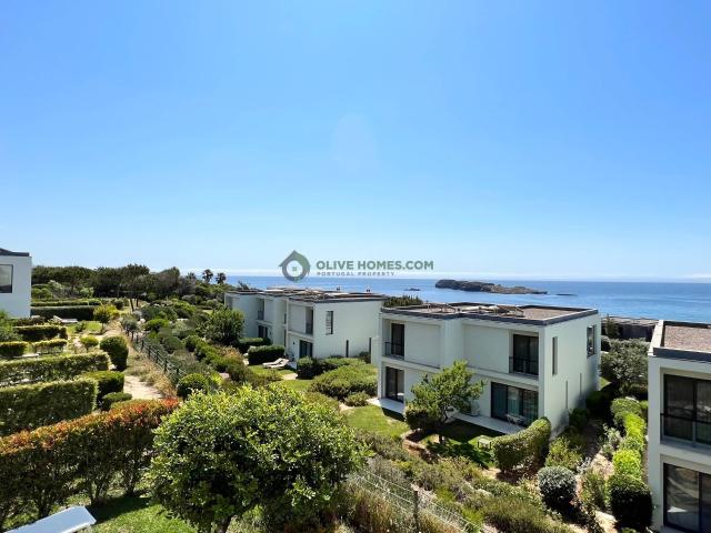 Bela propriedade com vista para o mar em localização fantástica