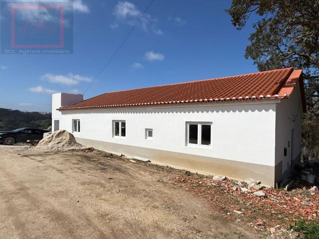 Bela Quinta, situada tranquilamente com vistas deslumbrantes em Salir de Matos