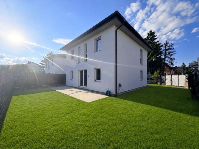 Belagsfertig oder schlüsselfertiges Familienhaus mit Garage