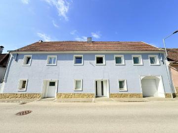 Belagsfertiges Haus nach Vollsanierung mit schönem Garten jetzt Anfragen