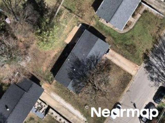 Belaire Dr