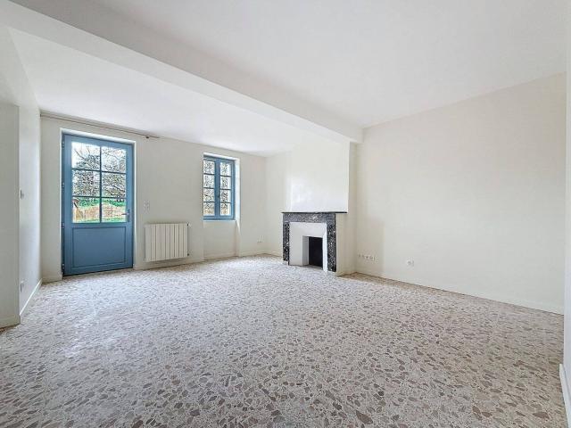BELBERAUD FERME RENOVEE T5 BIS