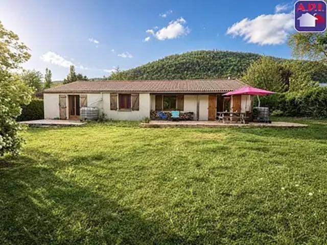 Belcaire 11340 Achat / Vente maison 5 pièces t5 au dernier étage terrasse