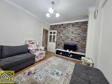 Belediye Yakını Demirci Efe Sk.ta 3+1 Eşyalı Arakat Jeo.li