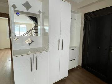 Belediye Evlerinde 3+1 Kapalı Mutfak Dubleks Daire