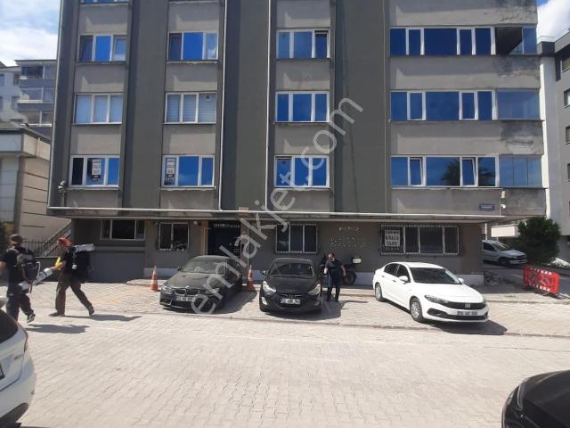 Belediye Evlerinde Doğu Parka Yürüme Mesafesinde Geniş 2+1 Daire