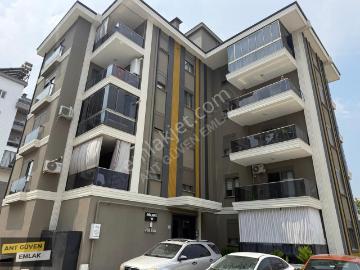 Belediye Karşısı Atatürk Caddesi Dibi 2+1 Doğalgazlı Kiralık