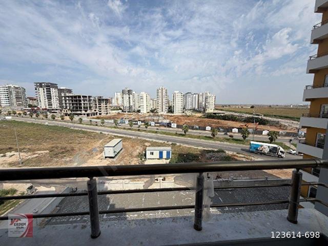 Belediye Karşısı kapalı mutfak sıfır 2+1