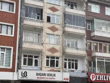 Belediye Karşısın Da 2+1