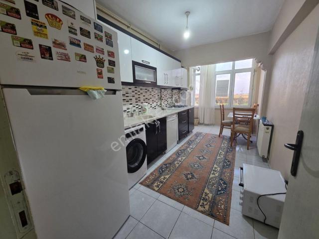 Belediye Konutlarında 3+1 Full Eşyalı Arakat Kiralık Daire!